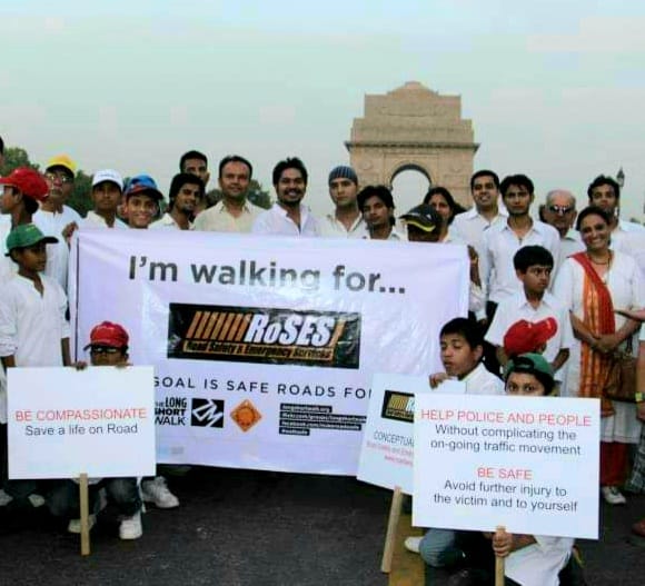 Beyond Entertainment - Haider Abbas Naqvi Leads Public Campaign for Road Safety Against the Iconic India Gate Backdrop