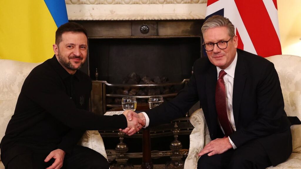 Starmer Reaffirms UK Support for Ukraine Amid US Tensions